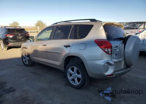 2007 Toyota Rav4 из США, поврежденный, VIN JTMBD33V476038313
